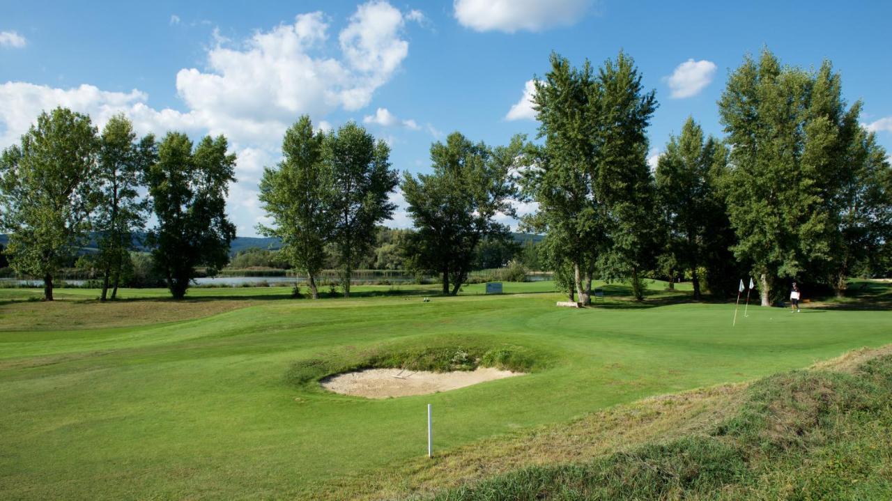 Apartman Greenbay Golf Trenčín Extérieur photo