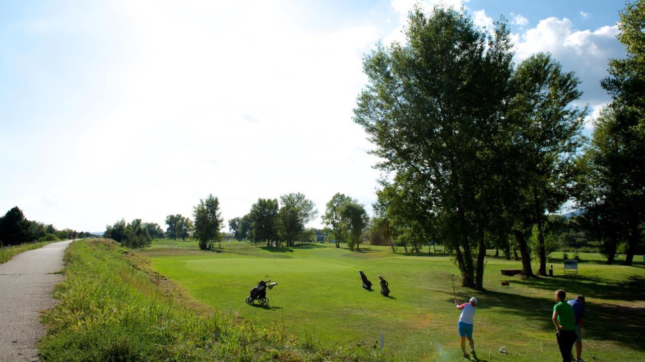 Apartman Greenbay Golf Trenčín Extérieur photo